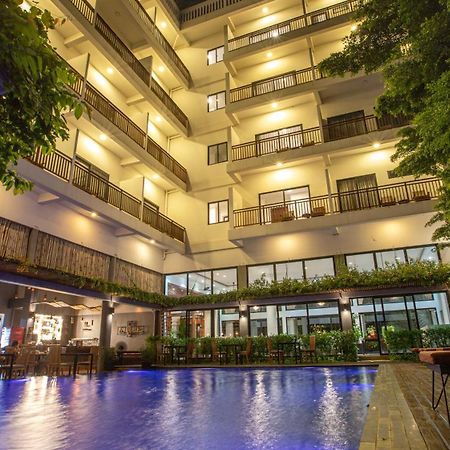 Daco Hotel Siem Reap Exterior photo